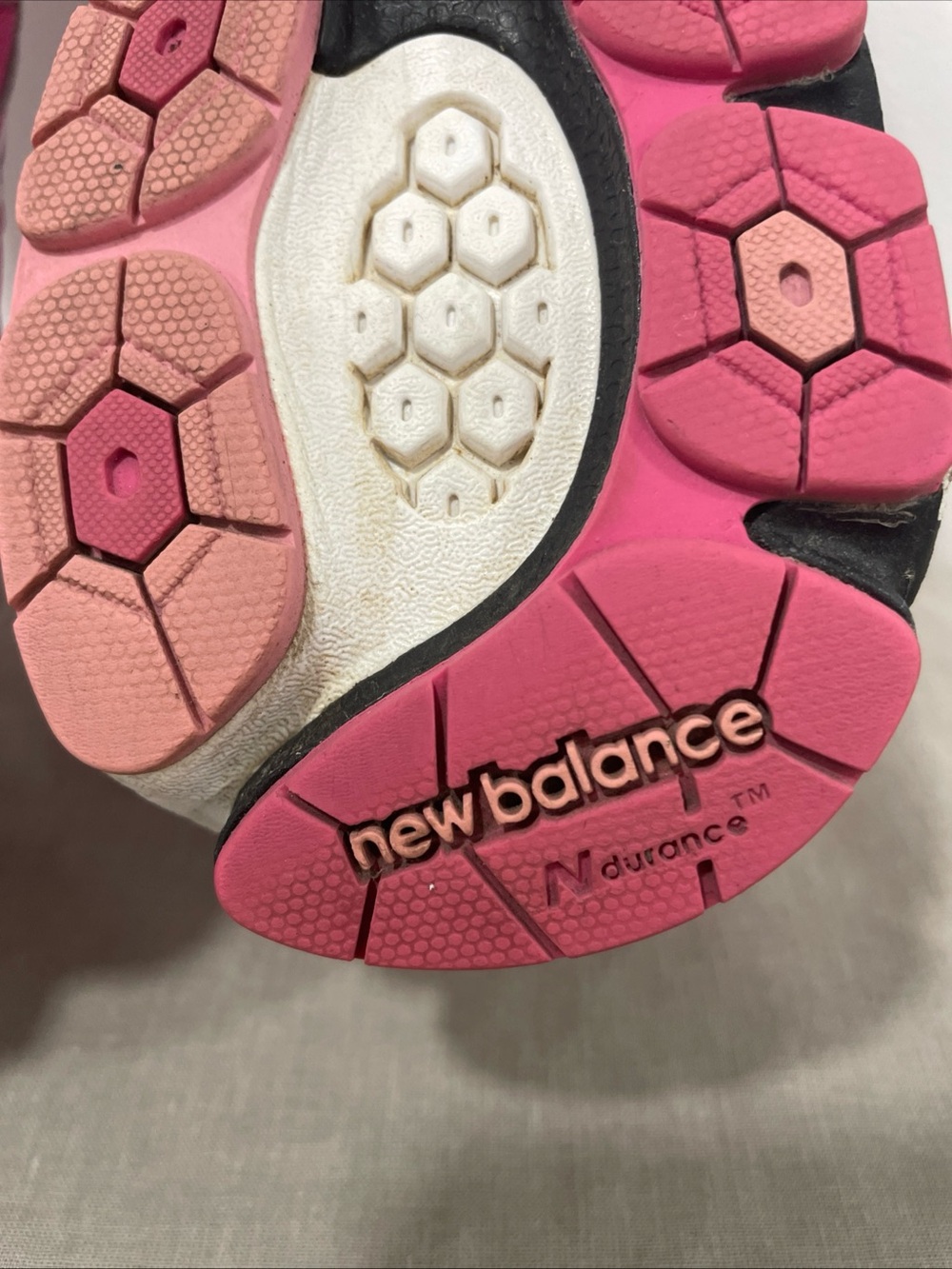 Rare vintage New Balance 860 RunDisney 2014 Minnie women’s sneakers 9.5 - Picture 4 of 8
